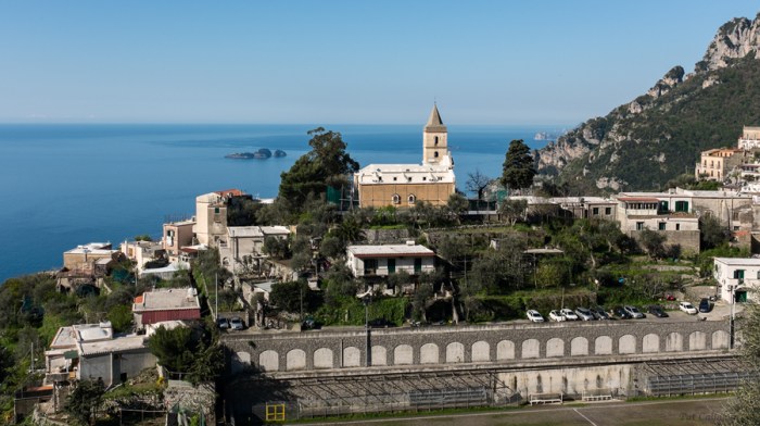 A view of Montepertuso from the road to Noclle