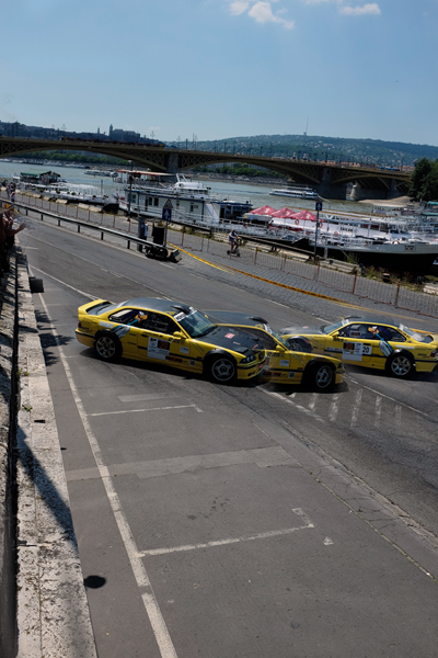 Drag racing in Budapest, spinning around the conereet ra